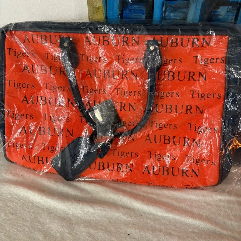 Auburn University Tigers Travel Duffel Bag NEW WITH TAGS
